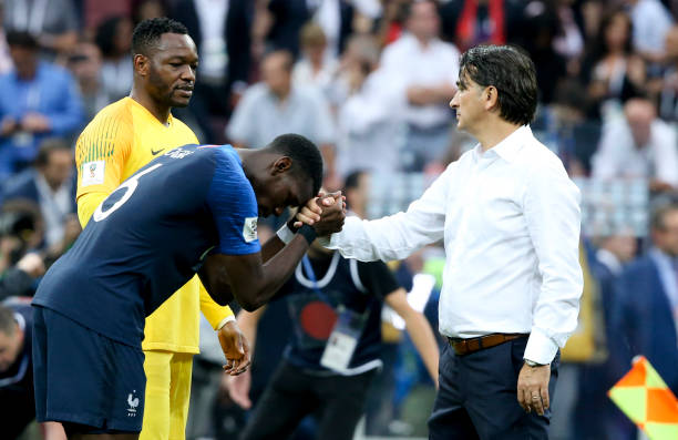 明自己依然 明自己依然