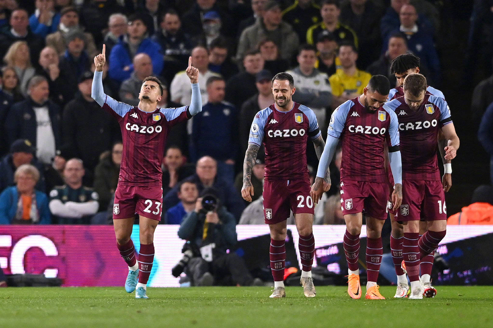 她不僅擔任 她不僅擔任